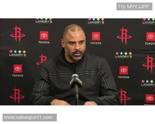 乌度卡称赞谢泼德为球队注入活力在进攻停滞时稳住局势表现出色