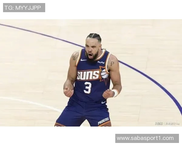 古德温称赞布克为天生竞争者强调其在球队中的领导力与严格要求