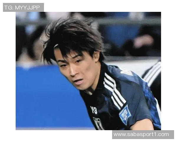 中村敬斗社交媒体庆祝胜利感恩伊东纯也精彩传中展现团队精神