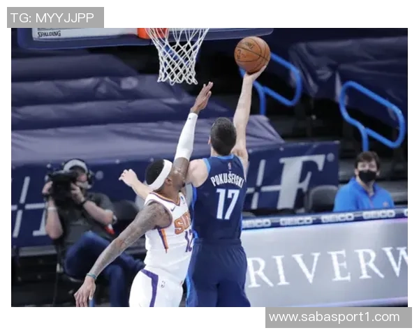 米奇约翰逊谈战胜雷霆的经验分享首次完整阵容让我们一边比赛一边成长