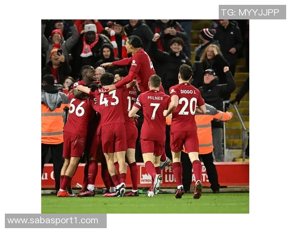 曼联阿森纳闭门友谊赛助伤员恢复状态展现球队团结精神